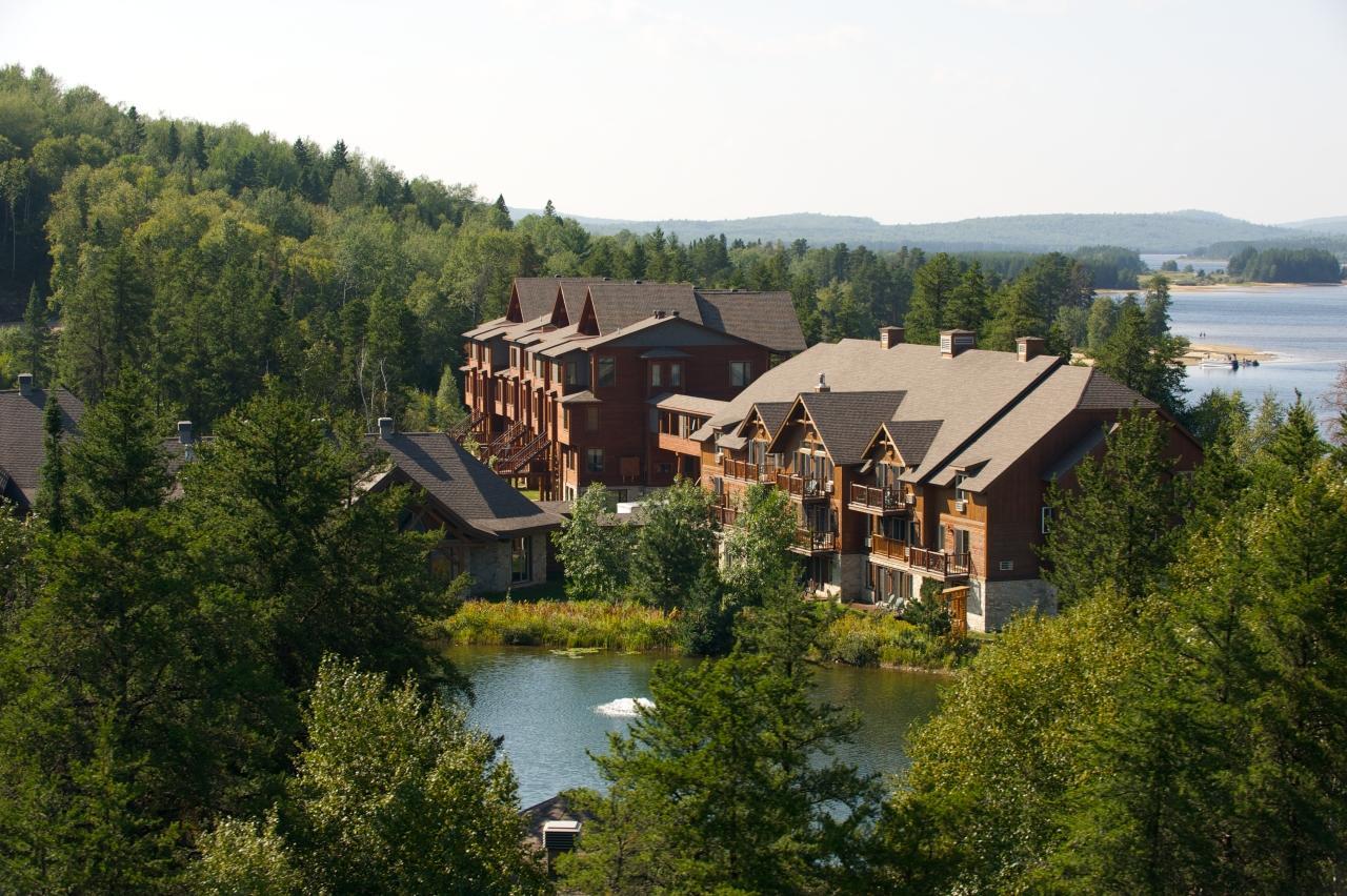Les Condos Du Lac Taureau- Rooms & Condos Saint-Michel Buitenkant foto
